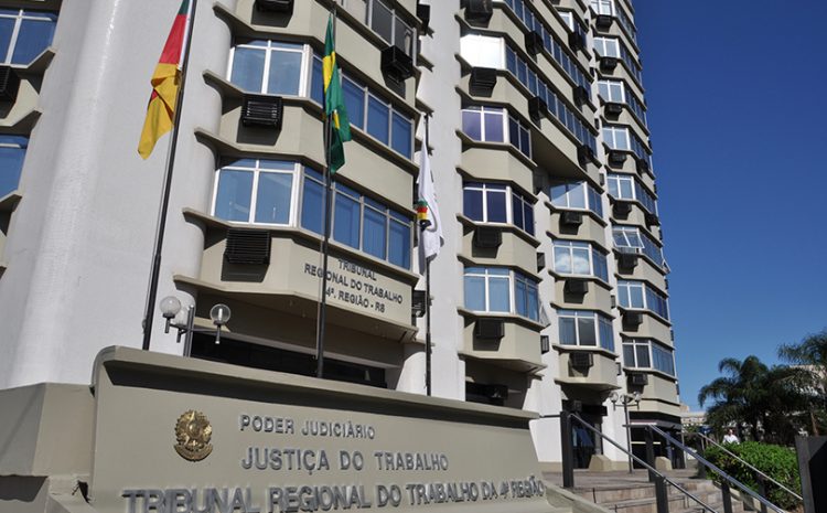  FOGO NO PARQUINHO: Juiz representa contra desembargadores do TRT-RS por violação de dever funcional