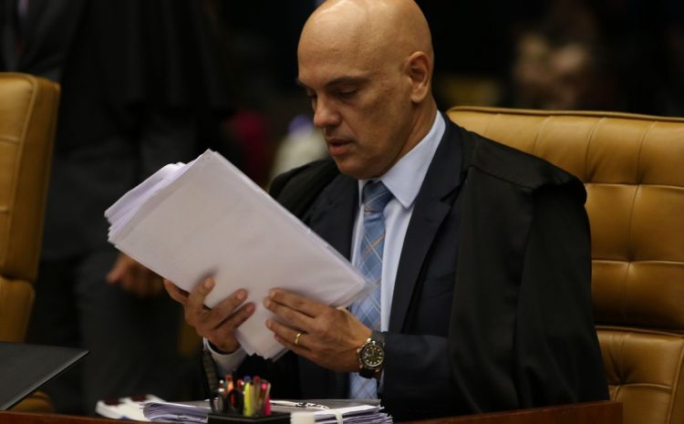  Moraes prorroga inquérito sobre suposta interferência na PF