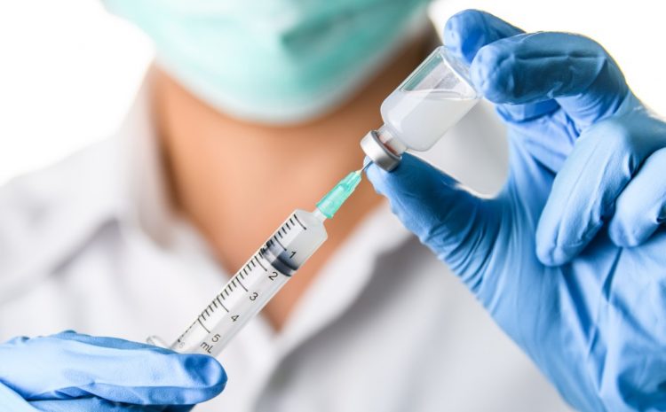  Juíza suspende entrega de vacinas da Oxford em Manaus por falta de transparência