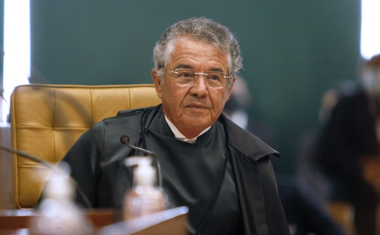  Marco Aurélio rejeita trâmite de ação de Bolsonaro contra decretos de restrição