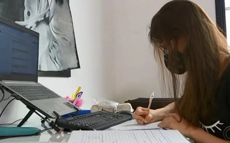 Justiça proíbe estudante de cursar faculdade por fazer ‘homeschooling’