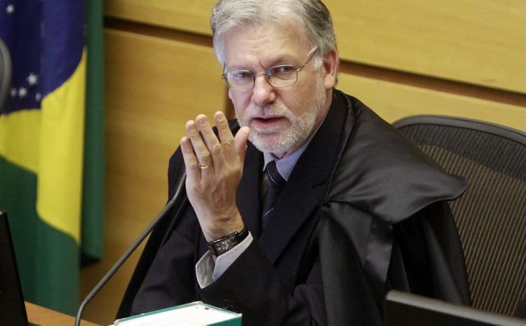  Inclusão de aprovados por decisão da Justiça não altera vagas em concurso, diz STJ