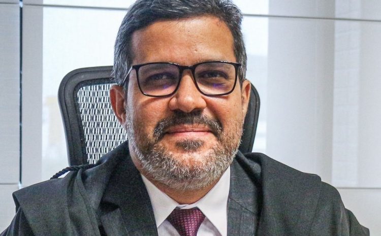  José Carlos Dantas Teixeira é empossado juiz titular do TRE-RN