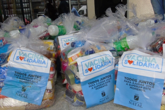  Prefeitura arrecada mais de 15 toneladas de alimentos com Campanha Vacina Solidária