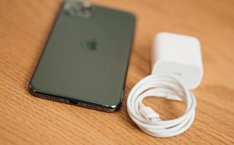  Consumidor ganha processo contra Apple que vendeu Iphone sem carregador
