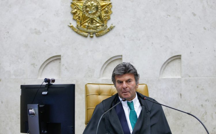  Presidente do STF cancela reunião entre poderes e critica Bolsonaro