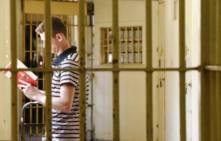  Homem é condenado a 70 anos de prisão por duplo feminicídio