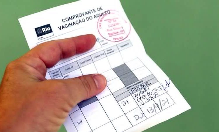  “PERSEGUIÇÃO AOS NÃO VACINADOS”: Desembargador suspende passaporte da vacina no Rio