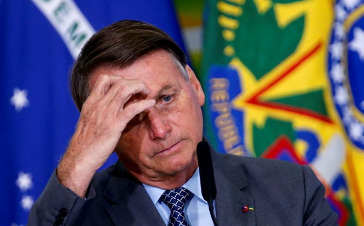  Bolsonaro transferiu R$ 800 mil para os EUA esperando golpe de Estado no Brasil