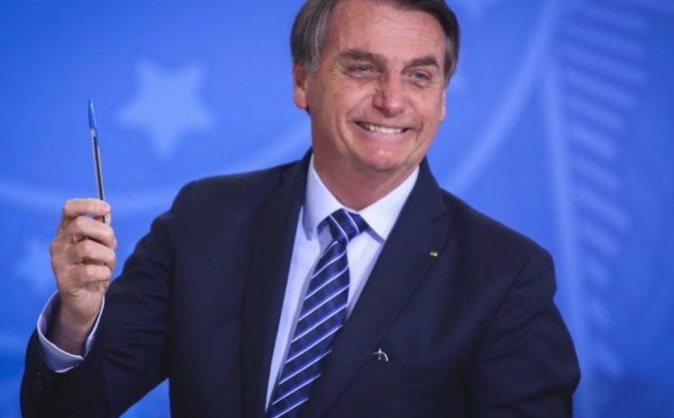  Proposta de Bolsonaro de auditoria privada do processo eleitoral é inviável, diz TSE