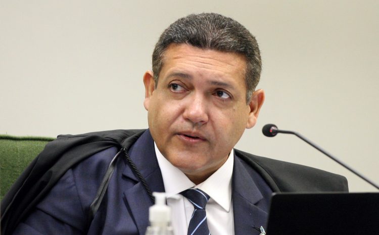  Interrogatório do réu deve ser último ato da instrução criminal, diz Nunes Marques