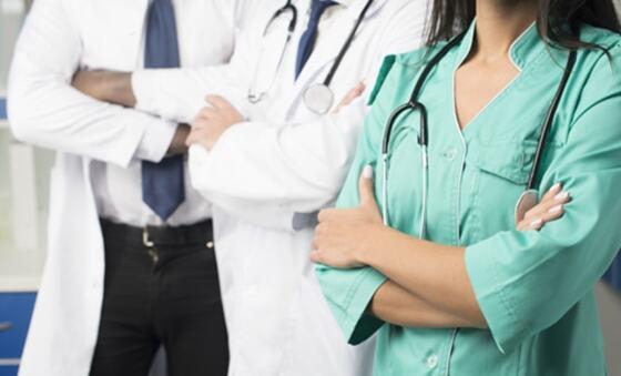  É inconstitucional lei que permite contratação excepcional de médicos sem Revalida