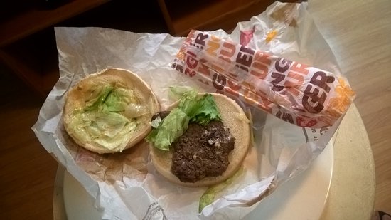 Burger King é condenada por fornecer somente os próprios lanches a funcionário