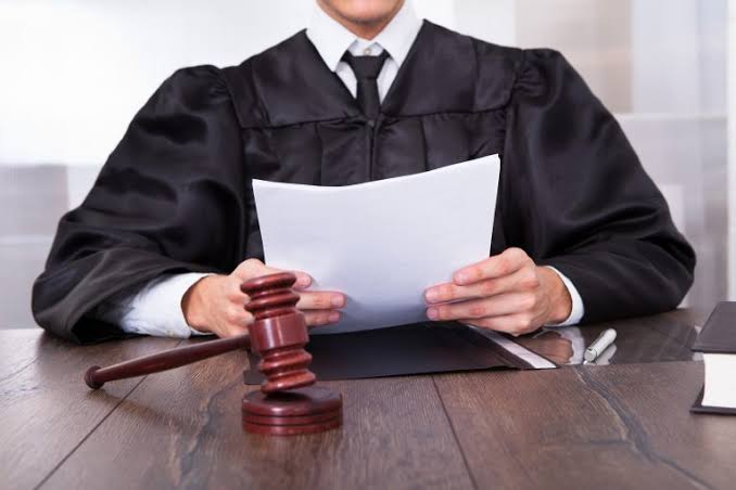  PERMUTA DE JUÍZES: Comissão aprova PEC que permite juízes atuar em outro estado