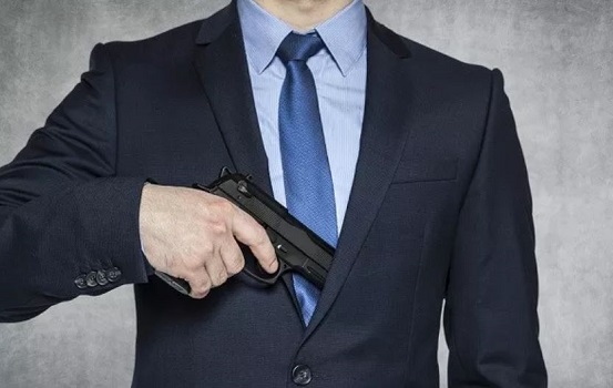  Hediondez do crime de posse de arma de uso restrito gera divergência no TSE