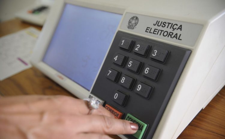  Pesquisa: um terço dos brasileiros crê em fraude na eleição de 2022