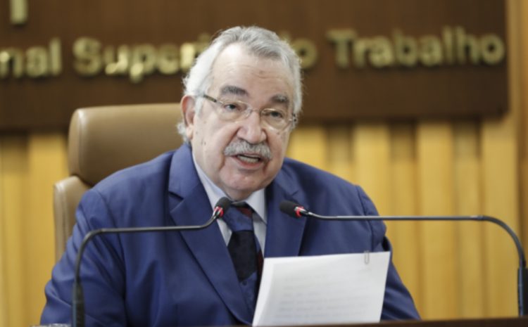  Presidente do TST autoriza TRTs a realizarem concurso público em 2022