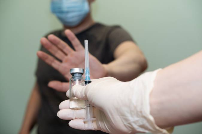 TRT nega rescisão indireta a cuidadora que se negou a vacinar por motivos ideológicos