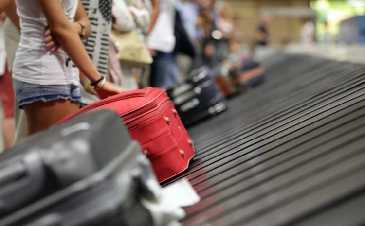  Bolsonaro veta volta do despacho gratuito de bagagem em voos