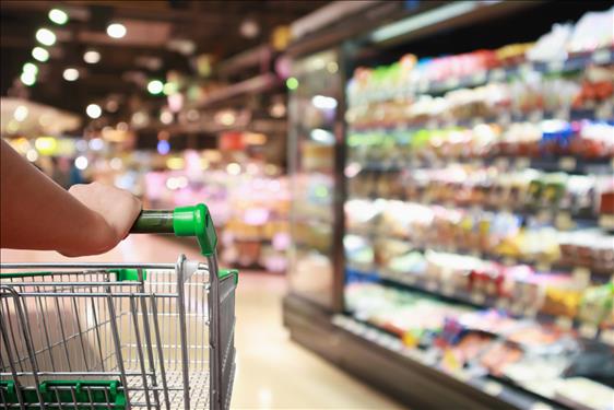  Justiça mantém multa por exposição de produtos vencidos em rede de supermercados