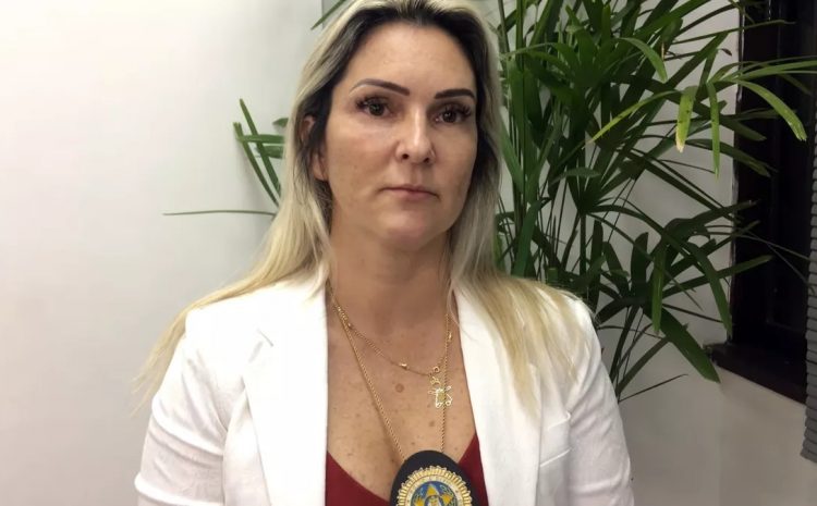  Delegada acusada de envolvimento com milícias no RJ é afastada do cargo 