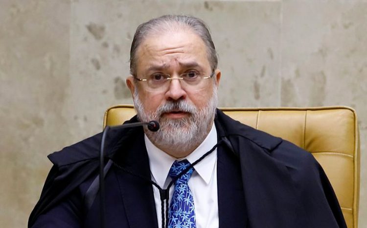  Para Aras, indulto a Daniel Silveira é válido mas não livra da inelegibilidade