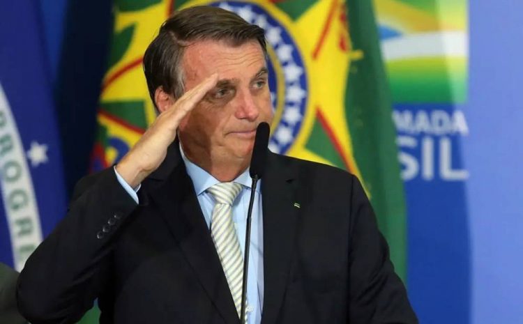  Juiz federal extingue ação popular que questionava perdão de Bolsonaro a Silveira