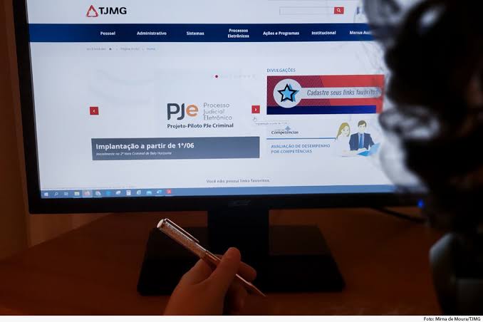  TJ de Minas suspende prazos processuais por indisponibilidade do PJe após pedido da OAB-MG