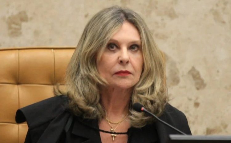  Lindôra Araújo reassume cargo de vice-PGR