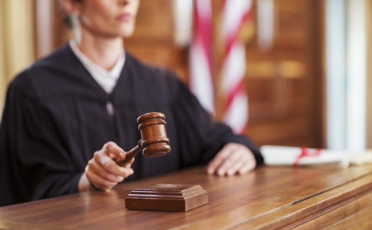  Advogado diz nos autos que juíza decide com base em ‘afetações hormonais’