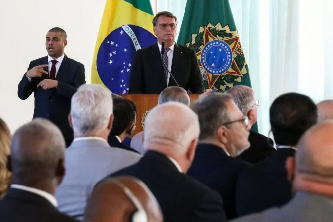  “DEBATE DE IDEIAS”: Defesa de Bolsonaro diz ao TSE que declarações a embaixadores não tiveram cunho eleitoral