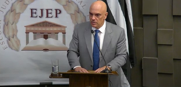 COMBATE AOS ATAQUES “Justiça Eleitoral vai garantir eleições limpas, seguras e tranquilas”, diz Alexandre de Moraes