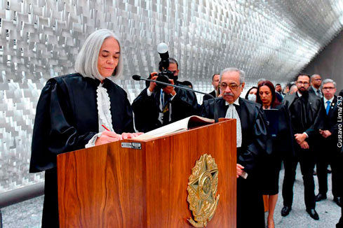  MINISTRA PRESIDENTE: Maria Thereza toma posse no comando do STJ defendendo integridade e imparcialidade dos juízes