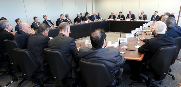  Moraes destaca união da Justiça Eleitoral em primeiro encontro com presidentes dos TREs