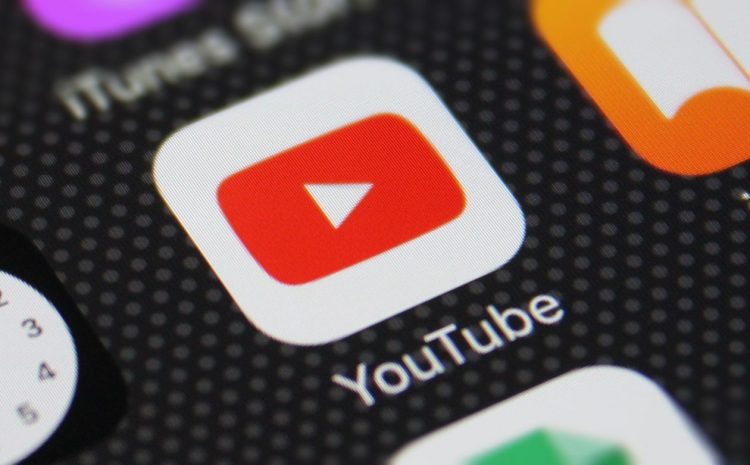  Justiça suspende vídeos de policiais no YouTube por incitação ao ódio