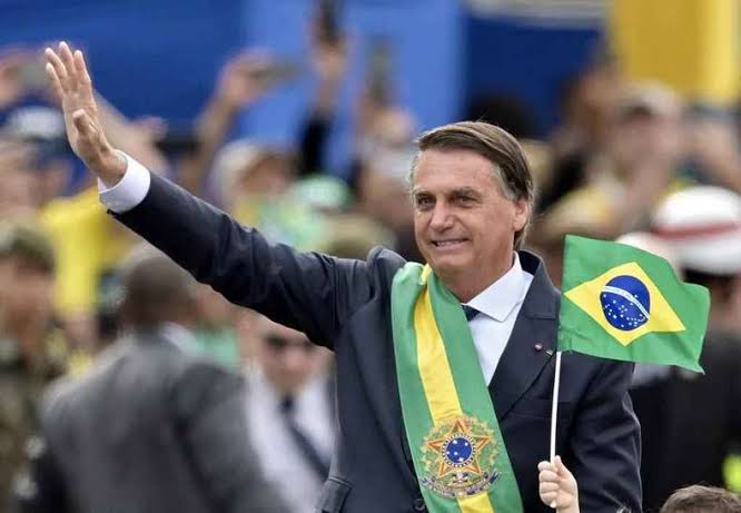  Ministro do TSE manda redes excluírem posts de Bolsonaro com imagens do 7 de Setembro 