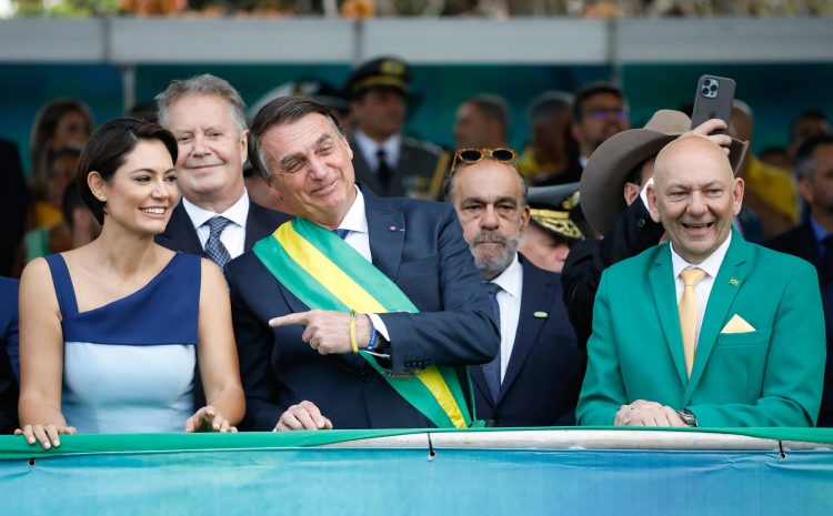 Coligação de Lula aciona TSE contra Bolsonaro por suposto abuso de poder no 7 de Setembro￼