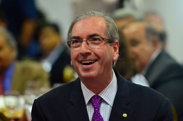 É CANDIDATO SIM: Justiça Eleitoral de SP autoriza registro de Eduardo Cunha