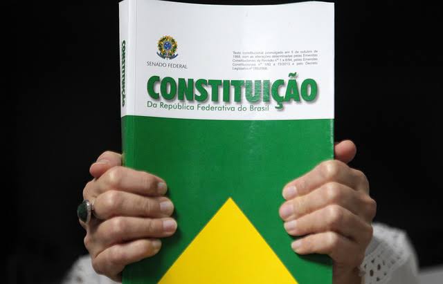  A LEI MAIOR DO BRASIL: Constituição Cidadã, símbolo da democracia, comemora 34 anos