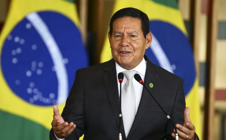  Mourão quer PEC para acabar com decisões monocráticas no STF