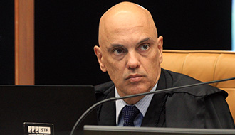  Moraes determina imediata desobstrução de rodovias e prisão de diretor-geral da PRF em caso de descumprimento