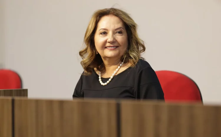  MINISTRA NORDESTINA: Desembargadora do TRT do Piauí, Liana Chaib é indicada para o TST 