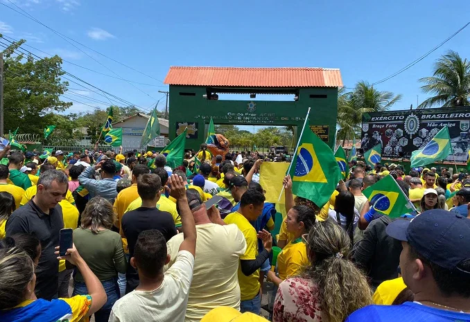  Advogado pede ao STF habeas corpus coletivo para manifestantes que protestam nos quartéis