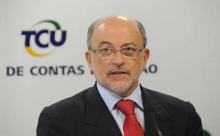  Ministro do TCU segura caso que prejudica grupo do qual seu filho é advogado