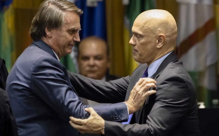  Bolsonaro prepara revide que pode degolar Alexandre de Moraes