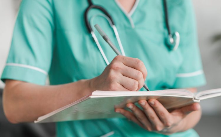  Auxiliar de enfermagem pode acumular cargo de agente de saúde