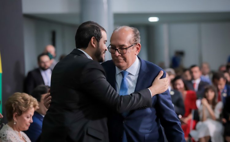  “ALGUMA COISA MUDOU”: Gilmar Mendes de volta ao Palácio do Planalto