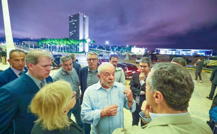  CENÁRIO DESOLADOR: Lula visita STF e Planalto para conferir estragos provocados por invasores