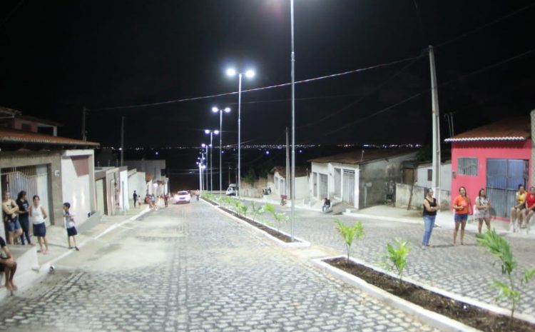 Prefeitura entrega rua Mirassol, com estrutura reforçada