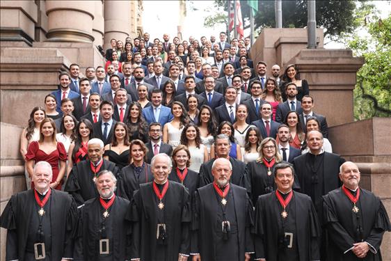  ALÍVIO NA 1ª INSTÂNCIA: Tribunal de Justiça de SP empossa 99 novos juízes